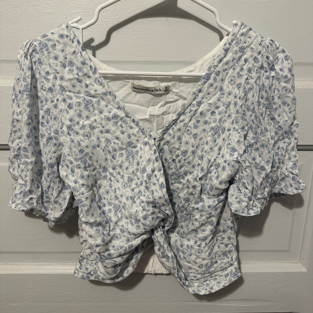 Abercrombie & Fitch Blue Flowy Sleeve Blouse